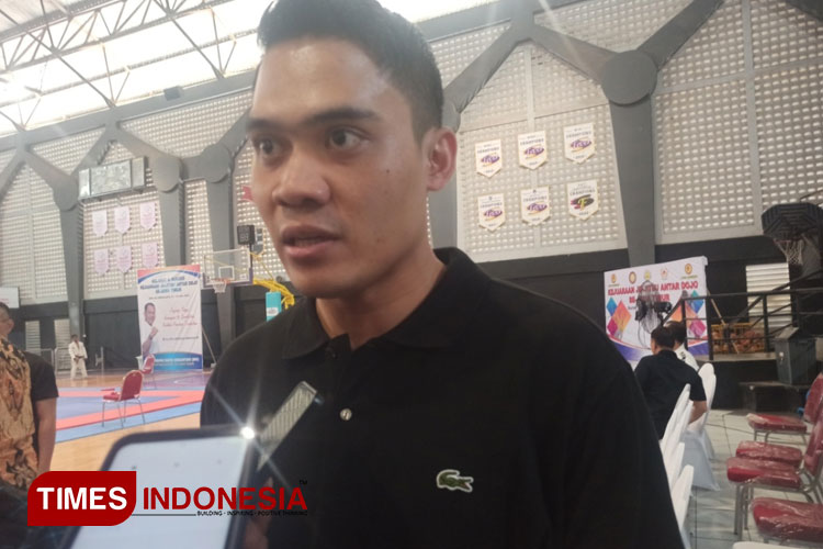 Ketua DPC Partai Gerindra Surabaya Cahyo Harjo Prakoso saat menghadiri Pembukaan Kejuaraan Ju-Jitsu Antar Dojo se-Jawa Timur, di GOR CLS Kertajaya Surabaya, Jumat (21/7/2023).(Foto : Lely Yuana/TIMES Indonesia)