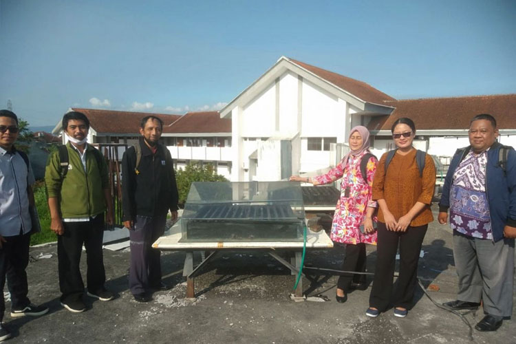 Monitoring dan Evaluasi Laporan Akhir Riset dan Inovasi untuk Indonesia Maju (RIIM) di UWG Malang