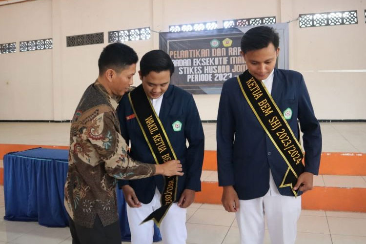 BEM STIKes Husada Jombang Periode 2023-2024 Resmi Dilantik, Ini Harapannya