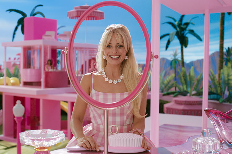 Si Barbie Margot Robbie Tetap Makan Burger saat Diet