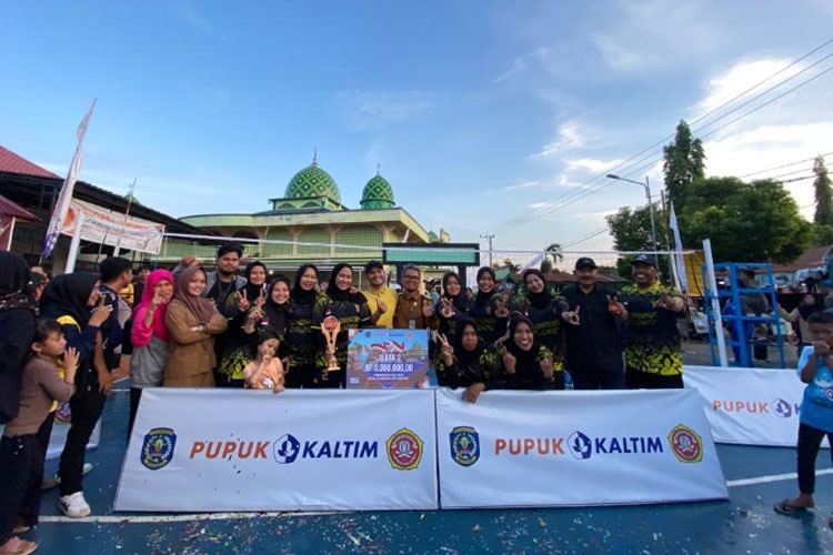 Najirah Apresiasi Panitia dan Pupuk Kaltim Sukses Gelar Turnamen Bola Voli Putri