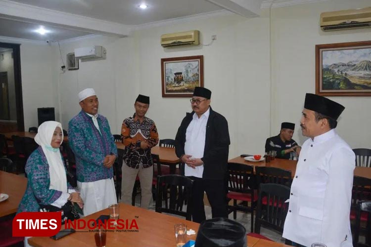 Jemaah Haji Kloter 57 Tiba di Bondowoso Hari Ini, Ini Pesan Wabup Irwan