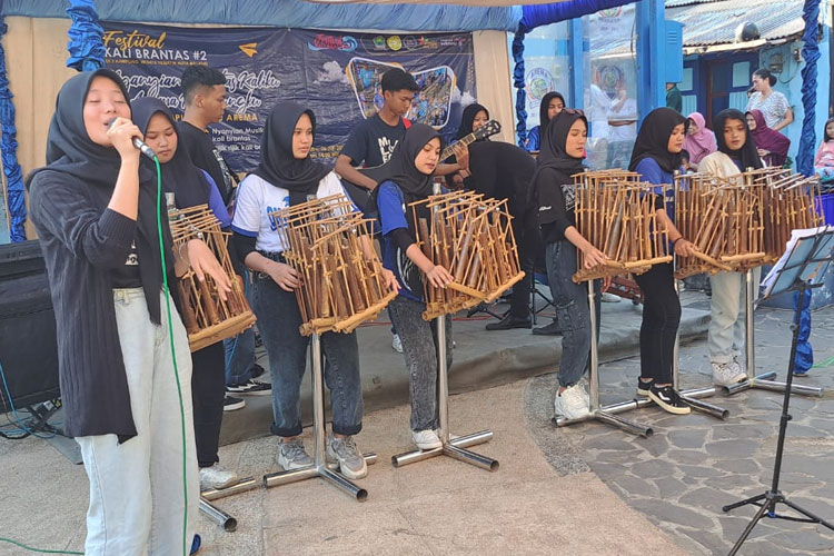 Festival-Angklung-smk.jpg