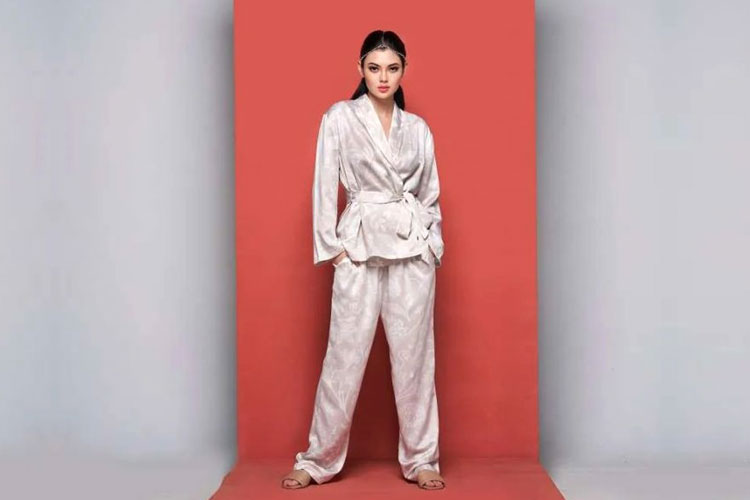 Ingin Tampil Stylish Namun Tetap Nyaman di Rumah, Coba Berbagai Rekomendasi Loungewear Ini, Yuk