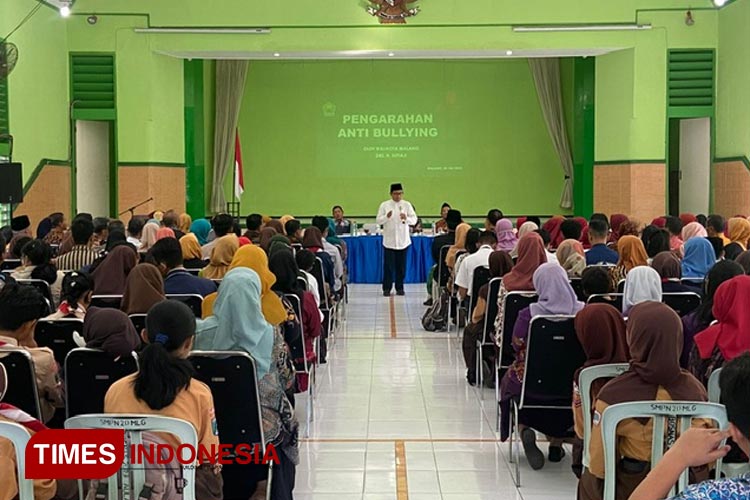 Wali Kota Malang Larang Koperasi Sekolah Jual Seragam