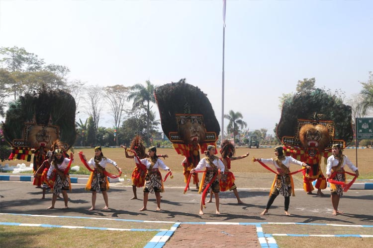 Opening Ceremony Festival Seni Nusantara 2023, Sabtu (29/7/2023). (Foto: Polbangtan Malang for TIMES Indonesia)