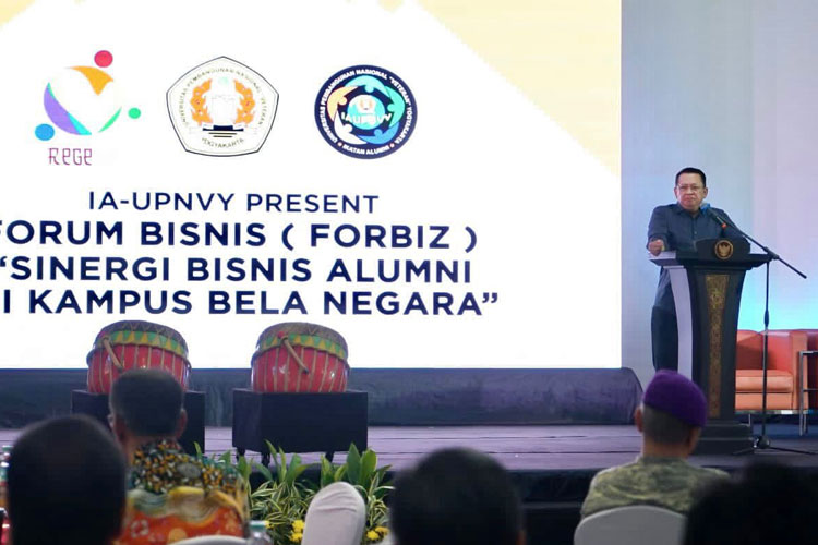 Bambang Soesatyo dalam Forum Bisnis Ikatan Alumni UPN Veteran Yogyakarta, di Jakarta, Sabtu (29/7/23). (Foto: dok MPR RI)