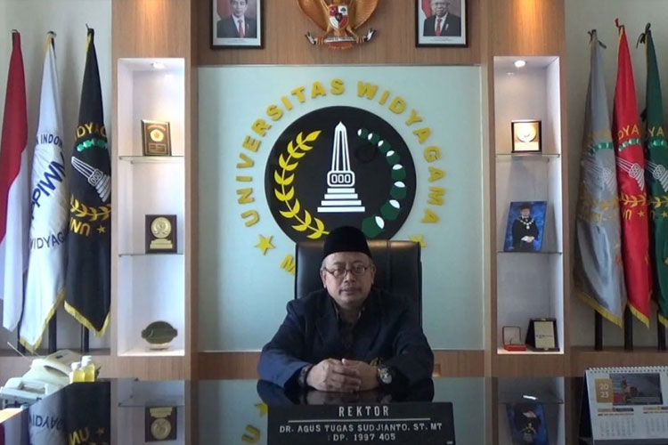 Rektor Dr. Agus Tugas Sudjianto ST MT. (FOTO: AJP TIMES Indonesia)