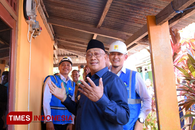 Wali Kota Tidore Kepulauan Resmikan PLTD Pulau Mare