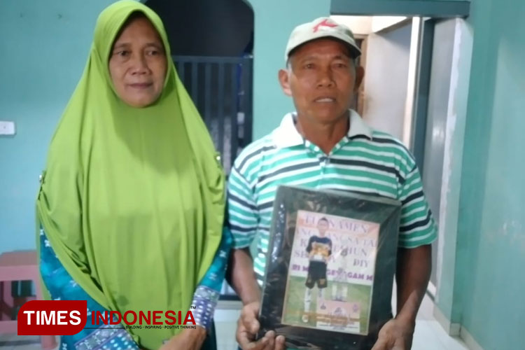 Tak Menyangka, Anak Kuli Bangunan Lolos Seleksi Calon Bintara Polri