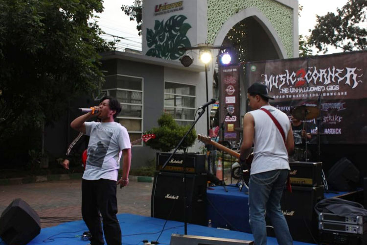 Kembali Bersenang-Senang Bersama UKM Musik Gaung 193 Gelar Dengan Acara Mini Gigs di Universitas Islam Malang