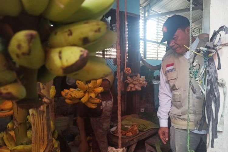 BHS Terjun ke Pasar Dupak Bandar Rejo, Sumbang APAR dan Kawal KUR Pedagang