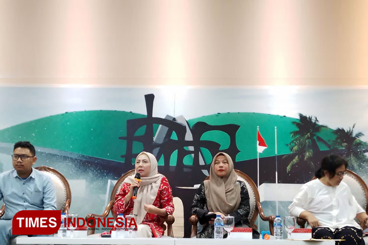 Diskusi Dialektika Demokrasi bertajuk ‘Keterwakilan Perempuan dalam Politik’ di Media Centre DPR RI. (Foto: Dok: DPR)