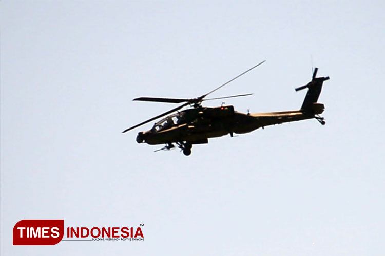 Helikopter-Apache-3.jpg