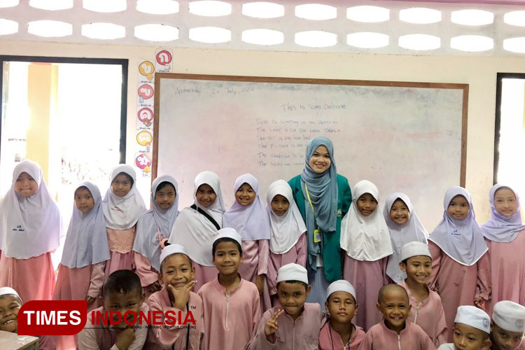 Menilik Eksistensi Bahasa Indonesia di Koh Lanta Destinasi Eksotis di Thailand Selatan