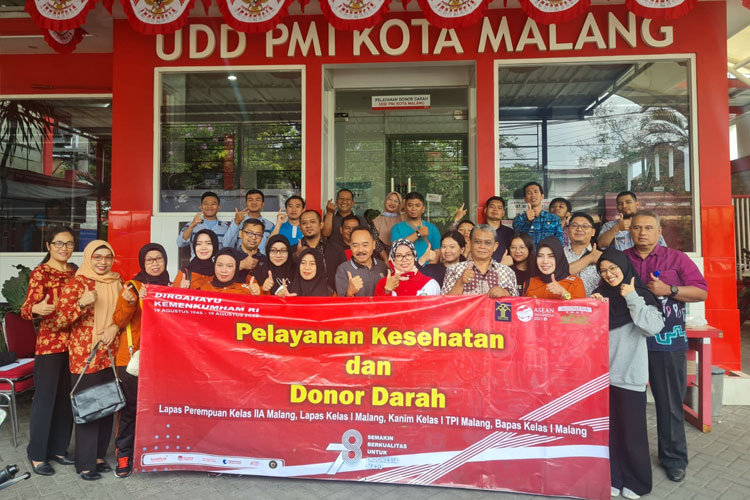 Pegawai Kantor Imigrasi Malang Ikuti Kegiatan Donor Darah dalam Rangka Peringatan HDKD ke-78
