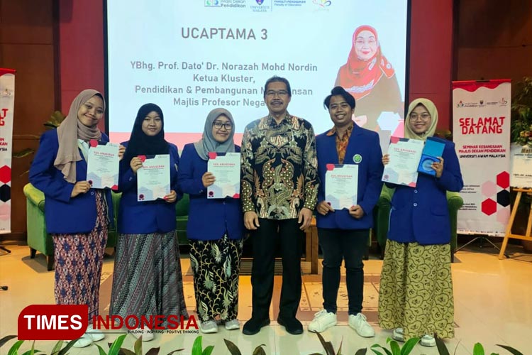Tim Diamond UM peraih silver medal dan best poster di Universiti Awam Malaya, Malaysia. (FOTO: Tim Diamond/TIMES Indonesia)