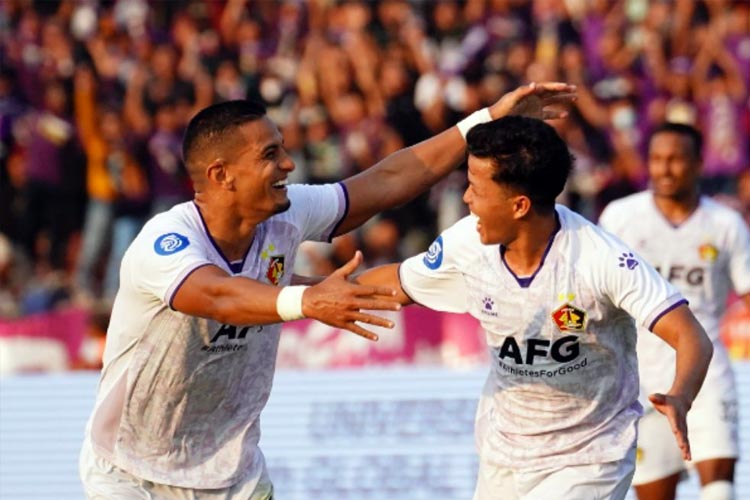 Renan Silva dan Bayu Otto saat merayakan gol (FOTO: dok Persik) 