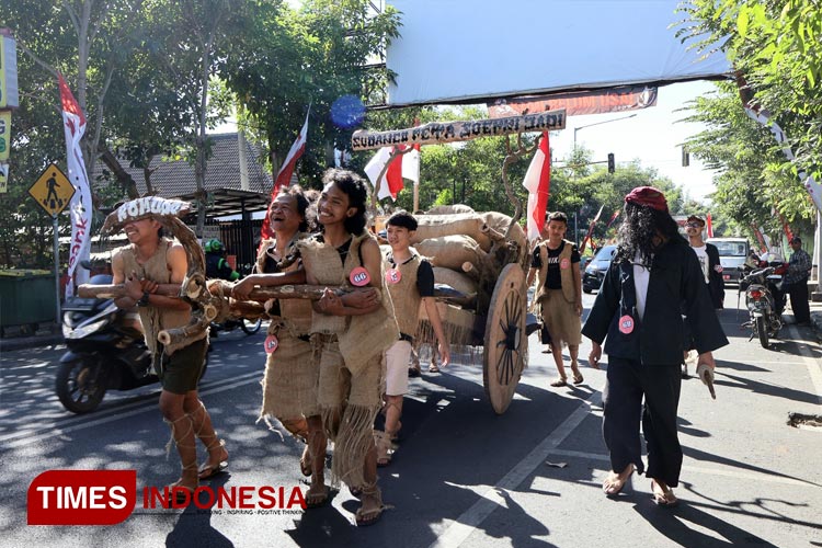 'Sudanco Soeprijadi' di Jalan Sehat Heroik