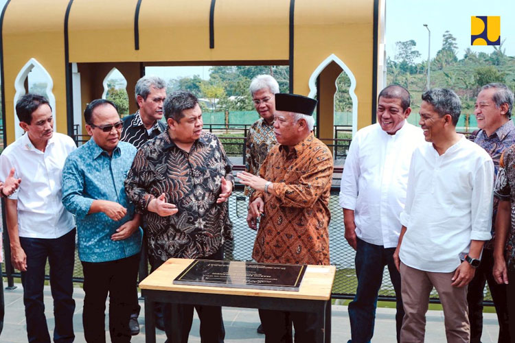 Menteri PUPR RI Kunjungi Kawasan Wisata Religi Endan Andansih di Purwakarta