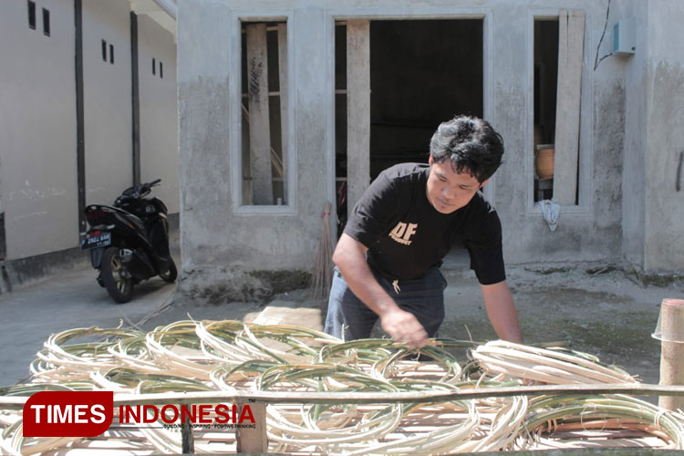 Pengrajin-Kendang-Banyuwangi.jpg