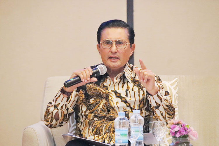 Wakil Ketua MPR RI Fadel Muhammad saat menjadi narasumber acara 'Sarasehan tentang Penyusunan Buku 30 Tahun BAN-PT' di Hotel Aryaduta, Bali, Jumat (11/8/2023). (Foto: dok MPR RI)