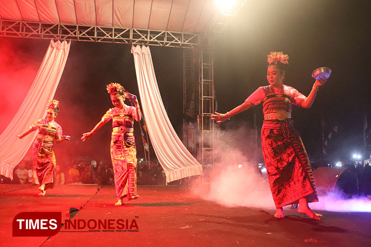 Tarian-Sereh-Buani-2.jpg