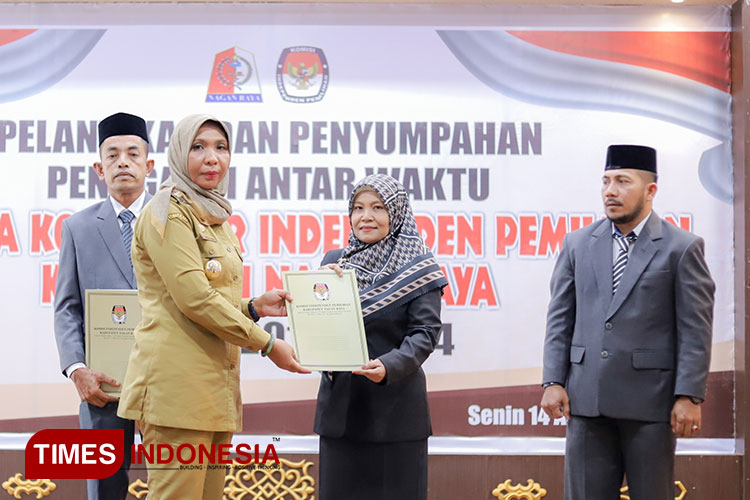 Komisioner KIP Nagan Raya Aceh Dilantik, Ini Harapan Pj Bupati Fitriany Farhas