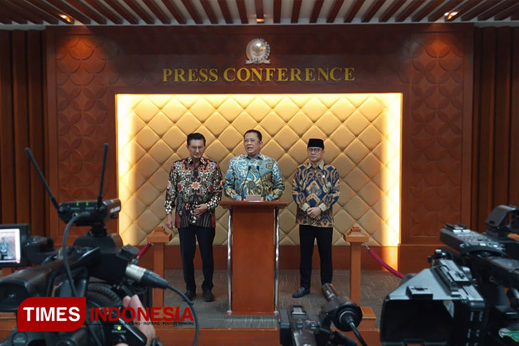 Ketua MPR RI Bambang Soesatyo saat menyampaikan agenda pelaksanaan Sidang Tahunan MPR RI. (FOTO: Sumitro/TIMES Indonesia)