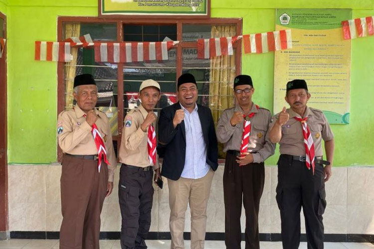 Puguh Wiji Pamungkas Peringati Hari Pramuka bersama Siswa Lembaga Pendidikan Sunan Ampel