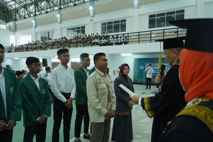 sidang-terbuka-senat.jpg