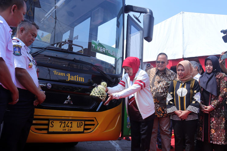 Bus Trans Jatim II Mojokerto - Surabaya Resmi Beroperasi, Gratis Sampai ...