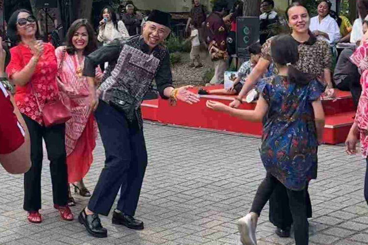 The hectic during Indonesia's independence celebration in Berlin, Germany. (Photo: Kevin Nizam/TIMES Indonesia)