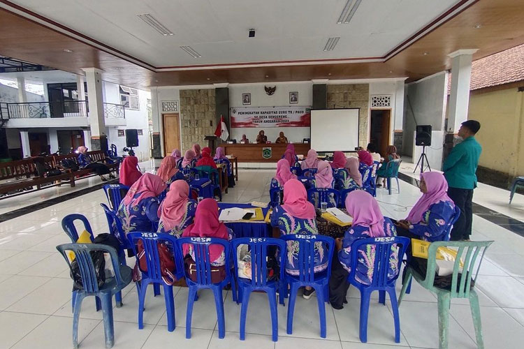 KSM UNISMA Melakukan Kegiatan Sosialisasi Peningkatan Teknik Pembelajaran Guru TK dan PAUD di Desa Senggreng