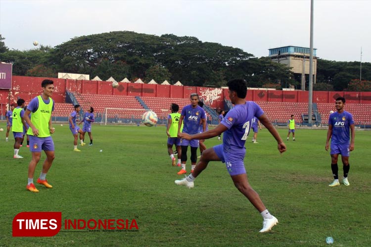 Skuad-Persik-berlatih-2.jpg