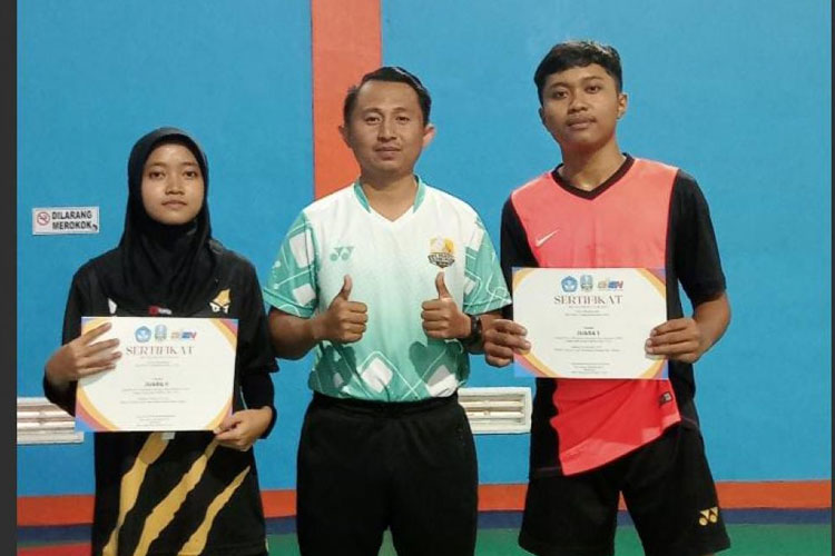 SMK Brantas Karangkates Sumberpucung Lolos O2SN Ke Propinsi Cabor Bulutangkis