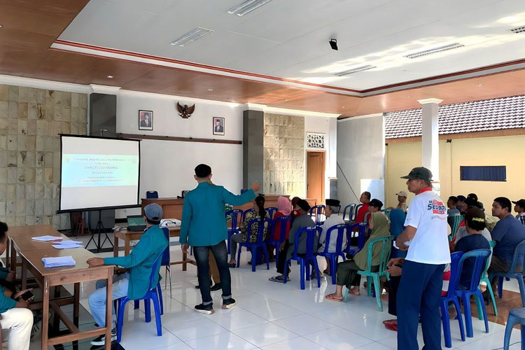 KSM Unisma Malang Sukseskan Penyaluran BLT di Desa Senggreng