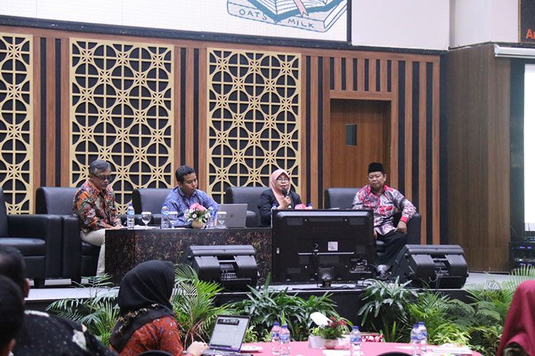 INOVASI mengadakan diskusi panel 2 di Hotel Aria MOG Gajayana Malang dengan mengusung tema “Kolaborasi untuk Penguatan Literasi, Numerasi, dan Penguatan Karakter”, Rabu (23/08/2023). (FOTO: Yuni/Fasda Comm INOVASI)