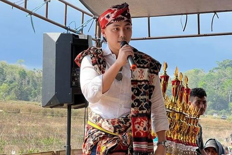 Gelar Lomba Pacuan Kuda, Putra Herman Hery Komitmen Rawat Kebudayaan & Dorong Ekonomi Lokal