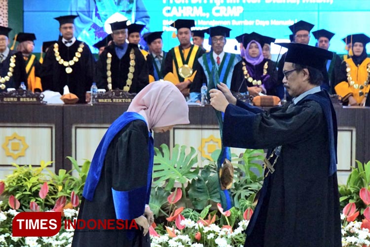 UIN Malang Kukuhkan Prof Ilfi Nurdiana Sebagai Gubes Bidang Ilmu Manajemen SDM
