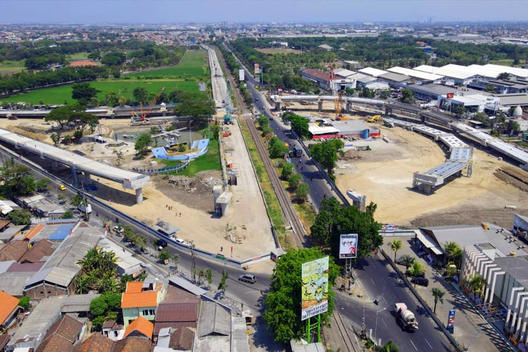 Pemasangan Girder Flyover Aloha, Jalan Raya Waru Ditutup 27-29 Agustus