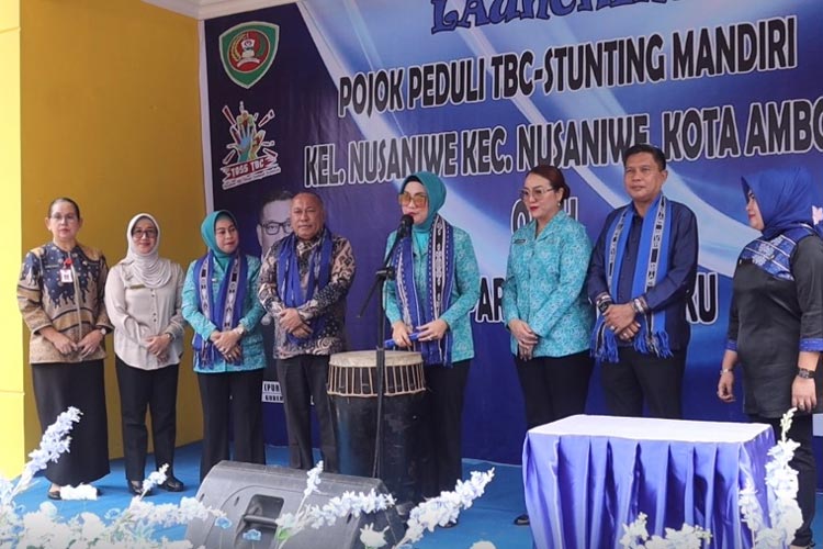 Widya Launching Pojok Peduli TBC Stunting Mandiri di Nusaniwe Ambon
