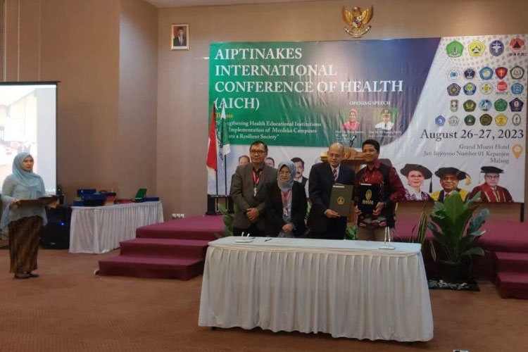 Makin Keren! STIKes Husada Jombang Jalin MoU dengan Mahsa University Malaysia, Ini Isinya