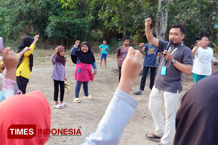 Outbond dan Permainan Positif Perkuat Karakter Santri Madin Hidayatul Muttaqin Madiun