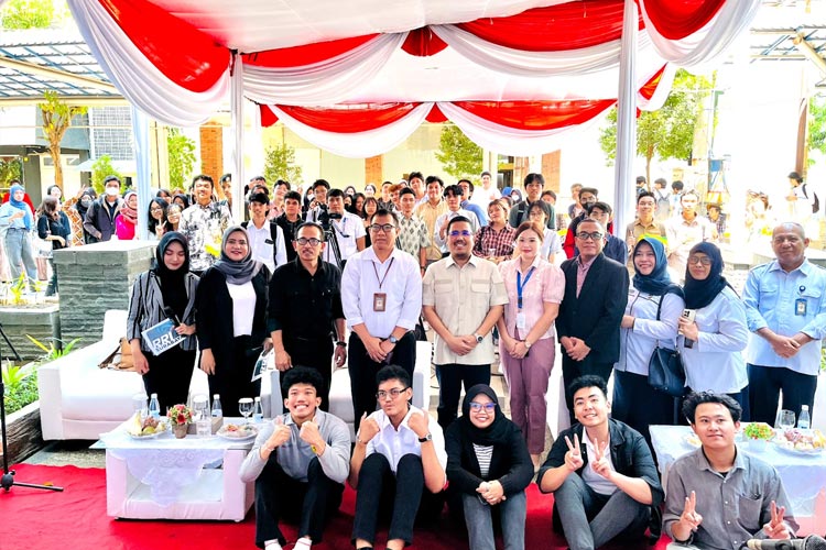 Anwar-Sadad-3.jpg