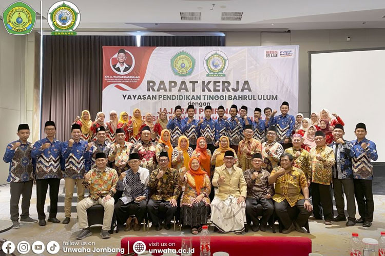 Dongkrak Mutu dan Prestasi, UNWAHA Jombang Gelar Rapat Kerja Bersama Yayasan