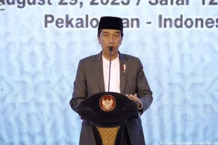 Presiden Jokowi saat sambutan di Muktamar Sufi Internasional 2023, di Sahid Internasional Convention Centre, Pekalongan, Jawa Tengah. (FOTO: Setkab RI)