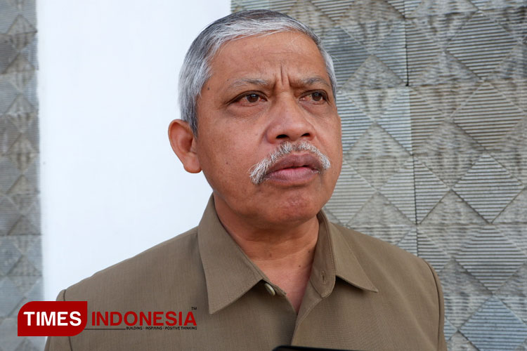 Kepala Dinas Pendidikan Pacitan Budiyanto saat mengemukakan kekurangan guru SD dan SMP. (FOTO: Yusuf Arifai/TIMES Indonesia)