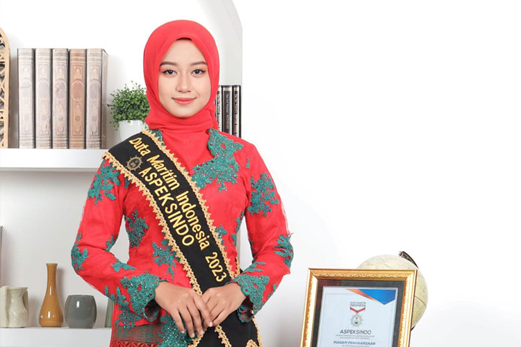 Kalahkan 100 Finalis, Shalwaa Kia Raih Juara Duta Maritim Indonesia 2023 Terviral