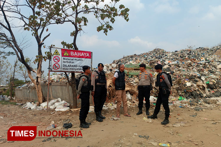 Antisipasi Kebakaran di TPA Majalengka, Polisi Patroli Perintis Presisi